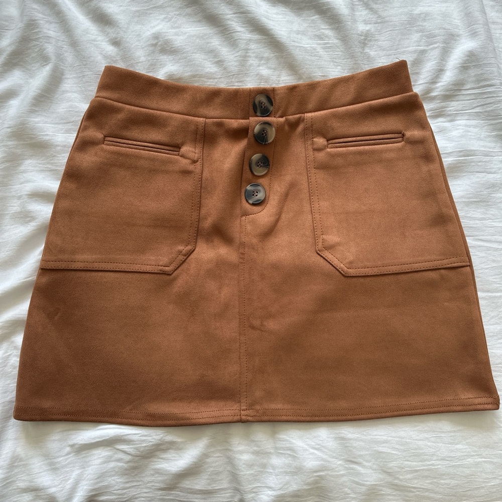 Brown velvety mini skirt #summer #miniskirt #neutral #spring